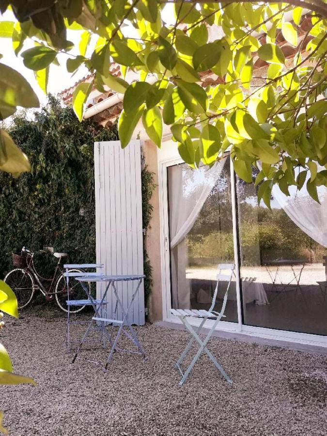 Studio Avec Jardin Entre Aix-En-Provence, Luberon Et Verdon Peyrolles-en-Provence Екстериор снимка